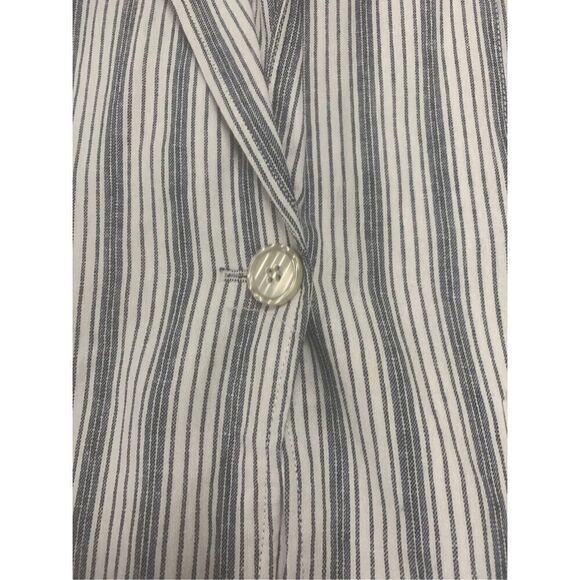 Striped Lightweight Blazer - Picture 4 of 7